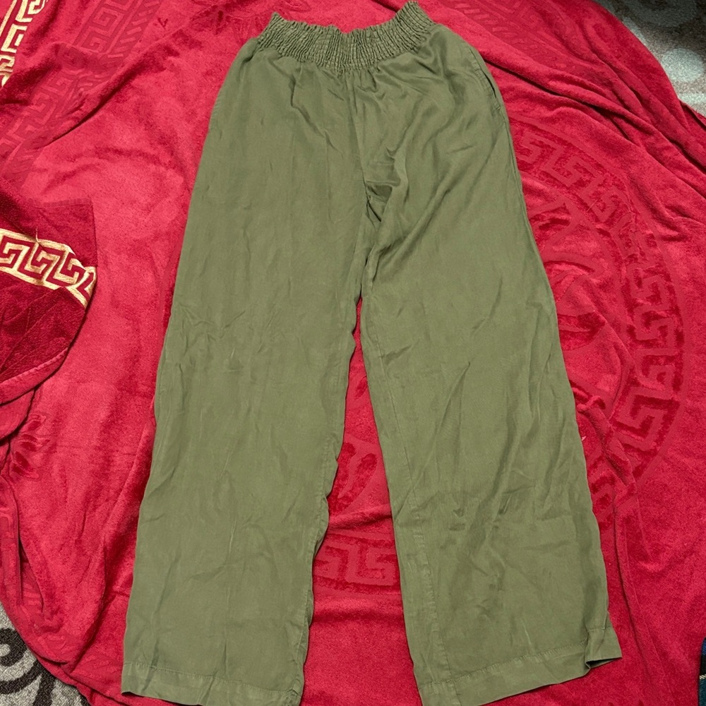 Love Tree Women's Olive Green Trousers